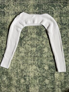 NWOT Knit White Shrug